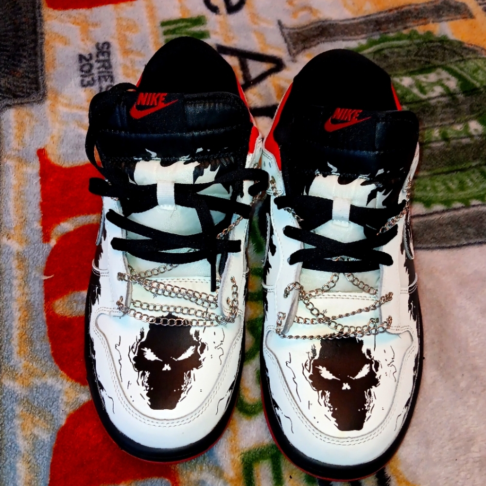 Skull and Chain Nike Dunks